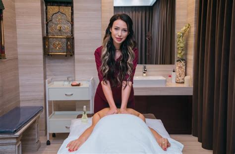 full body massage parlor